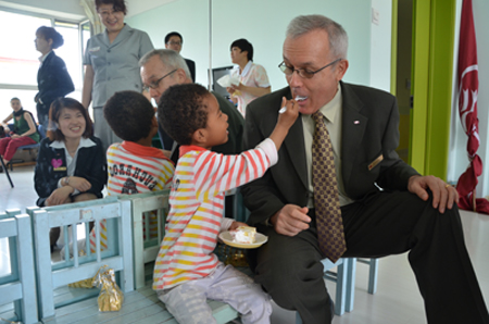 沈陽(yáng)國(guó)際皇冠假日酒店六·一兒童節(jié)福利院愛(ài)心活動(dòng)