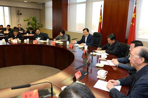 劉云山:深入調(diào)研問計于民 為群眾路線教育實踐活動做好準備