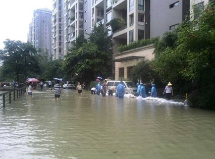 成都溫江區(qū)全力開展抗洪搶險(xiǎn)