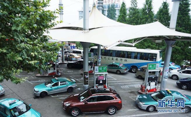 我國再次調整成品油價格 汽柴油價格每升上漲約4毛錢