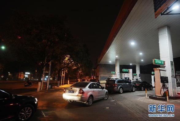 我國再次調(diào)整成品油價格 汽柴油價格每升上漲約4毛錢