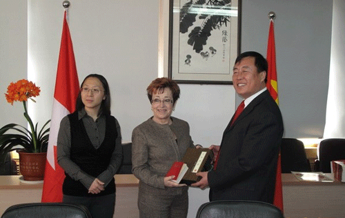 煙臺二中堅持開門辦學(xué)為培養(yǎng)國際化人才奠定基礎(chǔ)