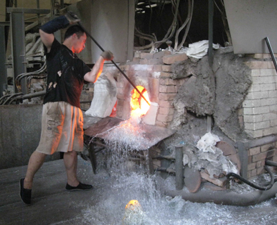 博山琉璃受青睞 產(chǎn)品出口40多個國家和地區(qū)(圖)