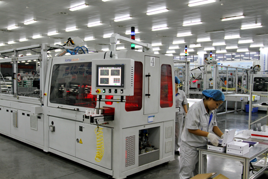 全國最大太陽能綜合應用科技工業(yè)園在山東力諾集團落成