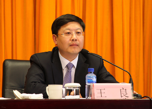 煙臺(tái)打造藍(lán)色經(jīng)濟(jì)領(lǐng)軍城市——訪全國(guó)人大代表、煙臺(tái)市市長(zhǎng)王良