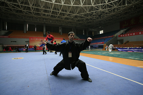 首屆中國(guó)(泰山)國(guó)際傳統(tǒng)武術(shù)節(jié)開幕