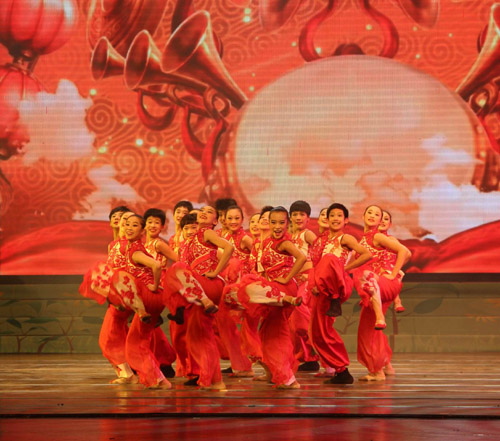 濟(jì)南“泉水叮咚響” 迎接十藝節(jié)