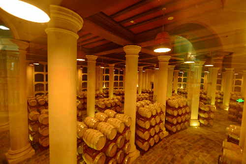 新疆首座專業(yè)葡萄酒莊--張?jiān)0捅D芯艟魄f開(kāi)業(yè)