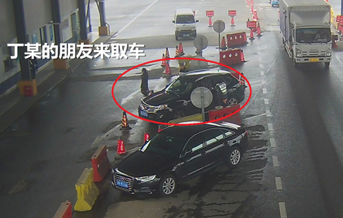 上海青浦：逃犯3次找朋友取車 好友皆涉毒連續(xù)被擒獲