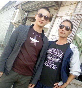 旭日陽(yáng)剛被曝開(kāi)名貴轎車 激草根牛人齊聚達(dá)人秀