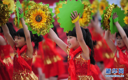 半數(shù)家長覺得孩子不幸福 成人世界促