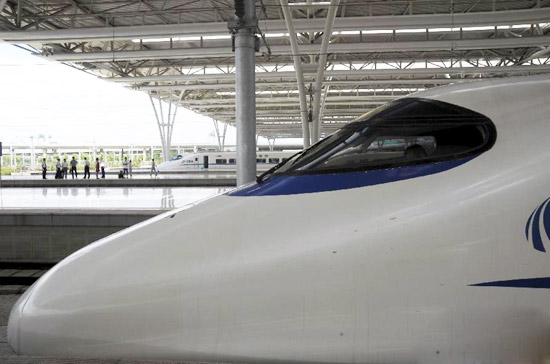 鐵道部:我國(guó)將全面下調(diào)高鐵運(yùn)行時(shí)速