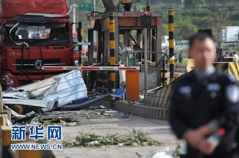 貴州福泉爆炸事故系運(yùn)送炸藥車輛爆炸所致 已致7死