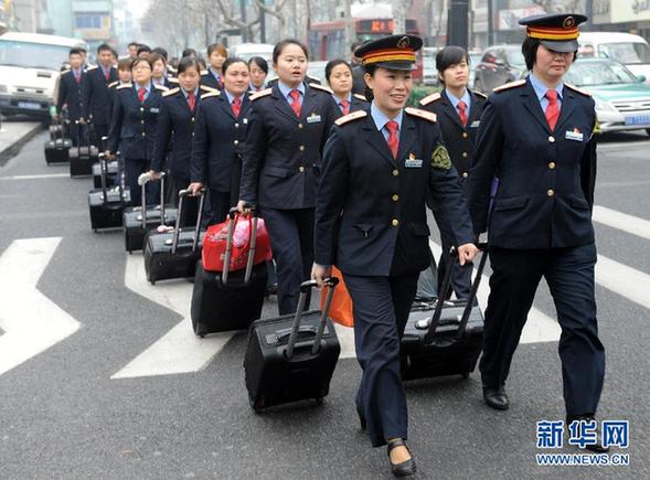 2012鐵路春運今日結束 共發(fā)送旅客超2.35億人次