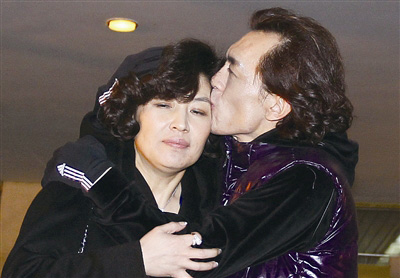 揭秘蛇年春晚:?jiǎn)⒂眯氯?舞臺(tái)創(chuàng)新 拒廣告植入