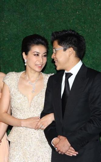 郭晶晶否認(rèn)婚姻出問題 稱目前過得很幸福