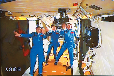 2012這一年不簡單：再回首，你會想起誰？