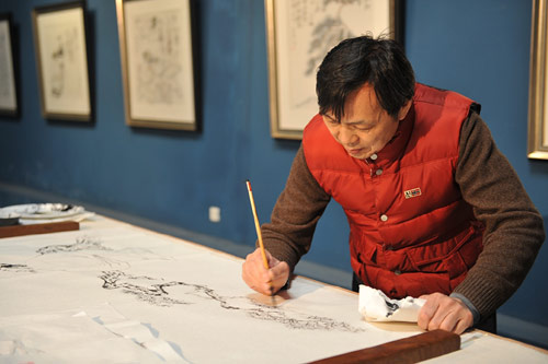 墨淡書(shū)香伴詩(shī)韻——記《王其鈞書(shū)畫(huà)》出版