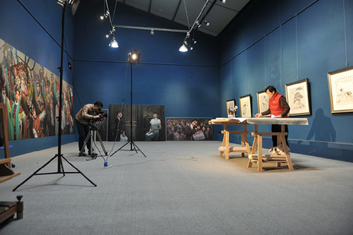 墨淡書(shū)香伴詩(shī)韻——記《王其鈞書(shū)畫(huà)》出版