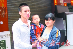 15米高陽(yáng)臺(tái)單手救男童 90后“托舉哥”救人后離去