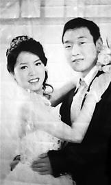 “開路勇士”:搶險(xiǎn)途中墜崖的裝載機(jī)手張磊