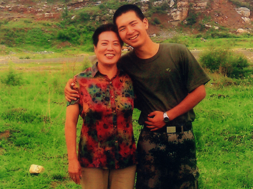 他就是我們家兒子——房山法院馬志敏先進(jìn)事跡