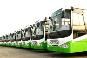 北京定制公交班車(chē)調(diào)查受熱捧 首日近萬(wàn)人預(yù)約