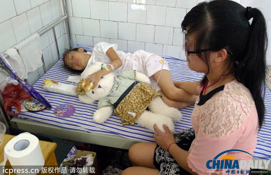 12歲網(wǎng)游男童突然砍殺表妹后跳樓稱似做夢