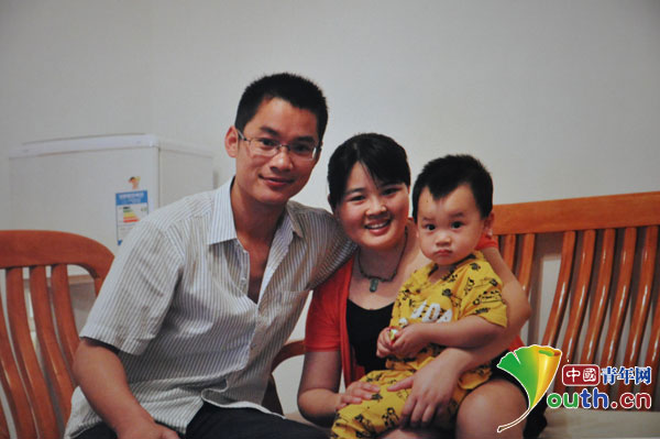 “最美海警”張旭事跡引發(fā)社會(huì)強(qiáng)烈關(guān)注 網(wǎng)上傳播正能量