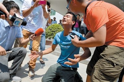 陜西富平衛(wèi)生局長(zhǎng)等5人因醫(yī)生拐賣(mài)嬰兒案被免職