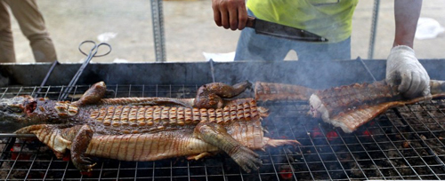 莫言獲諾獎后書法作贗品泛濫 回應:大多非我所作