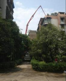 六樓頂蓋“七樓”鄰居礙于面子不敢講(圖)