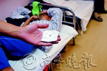 8歲男童剪指甲時指甲刀零件彈進氣管(圖)