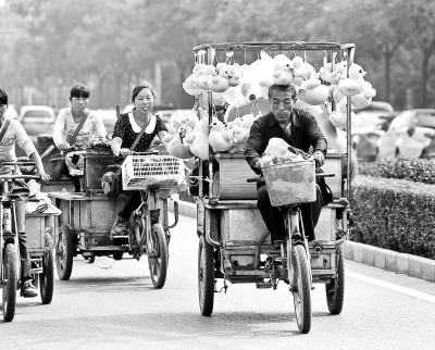 大黃鴨玩具真貨太貴假貨坑人