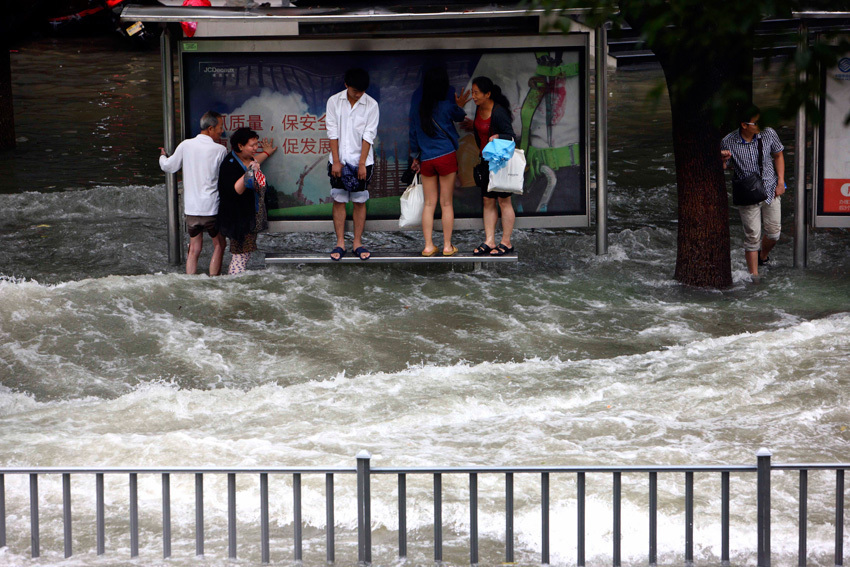 高清：受強臺風“菲特”影響 浙江寧波市區(qū)內澇嚴重
