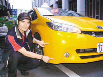 女子醉酒搶開出租車被查扣 司機(jī)苦等10多天