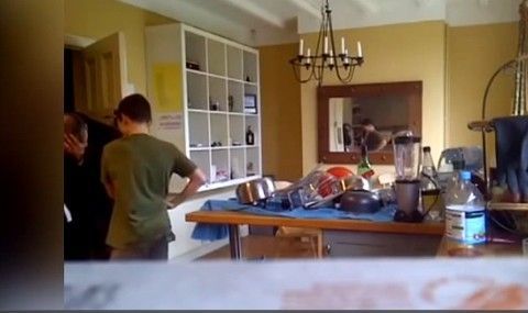 兒子數(shù)學終于及格 英父親獲知后喜極而泣