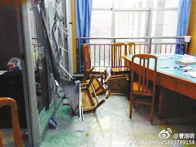 20多名患者家屬打砸醫(yī)院 傷7人