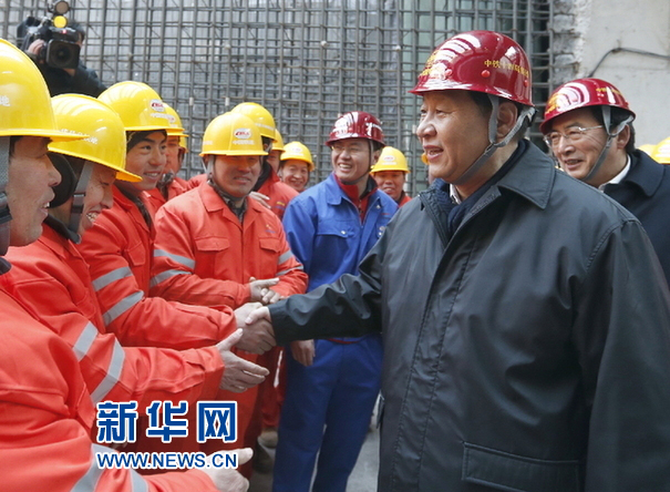 深入最基層調研“打車難” 中共最高領導人給群眾拜年