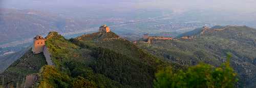 參觀(guān)廣武長(zhǎng)城 感受邊塞文化