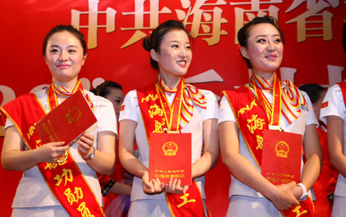 海航獎勵新疆反劫機(jī)機(jī)組成員每人一套房產(chǎn)一輛奧迪