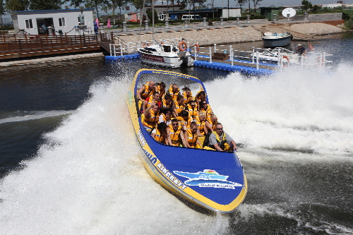 濱海航母噴氣飛艇8月31日極速開啟