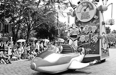 香港迪士尼門票今日起加價 內地游客享3個月原價優(yōu)惠期