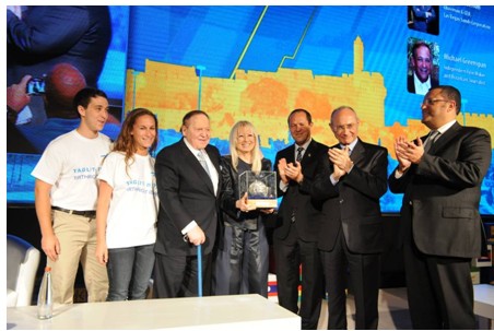 蕭登.艾德森先生榮獲全球旅游業(yè)創(chuàng)新及卓越表現(xiàn)榮譽(yù)獎(jiǎng)