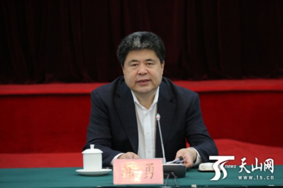 新疆對(duì)口援疆工作推進(jìn)會(huì)召開 發(fā)揮援疆工作綜合效益