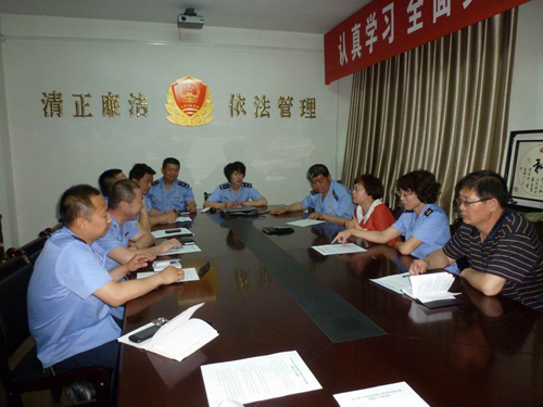 新疆哈密市工商局“五查五看”開展鮮肉和肉制品專項(xiàng)檢查工作