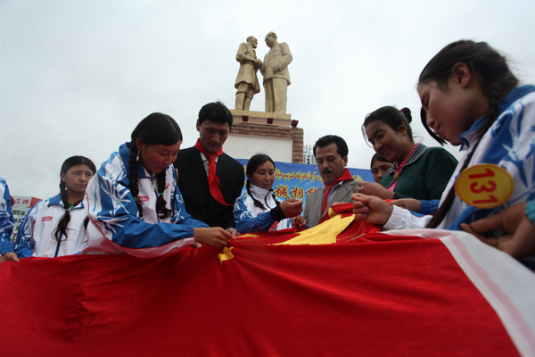 百名“小庫爾班”進(jìn)城相約中國夢