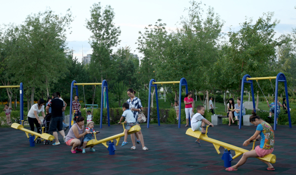 新疆克拉瑪依:幸福生活腳下來