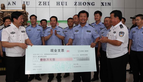 徐州公安局孫建友局長一行在奎屯開展對口援助工作