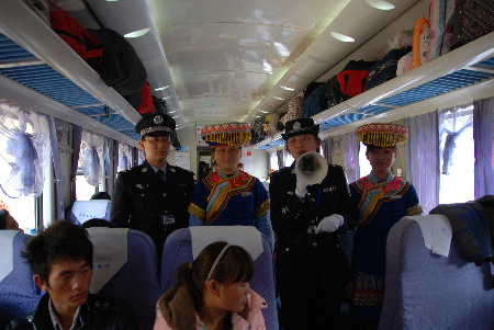 昆鐵警方重拳出擊開展“春運嚴(yán)打整治行動”